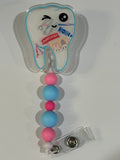 Beaded Interchangeable Badge Reel – “Dentist Shaker”