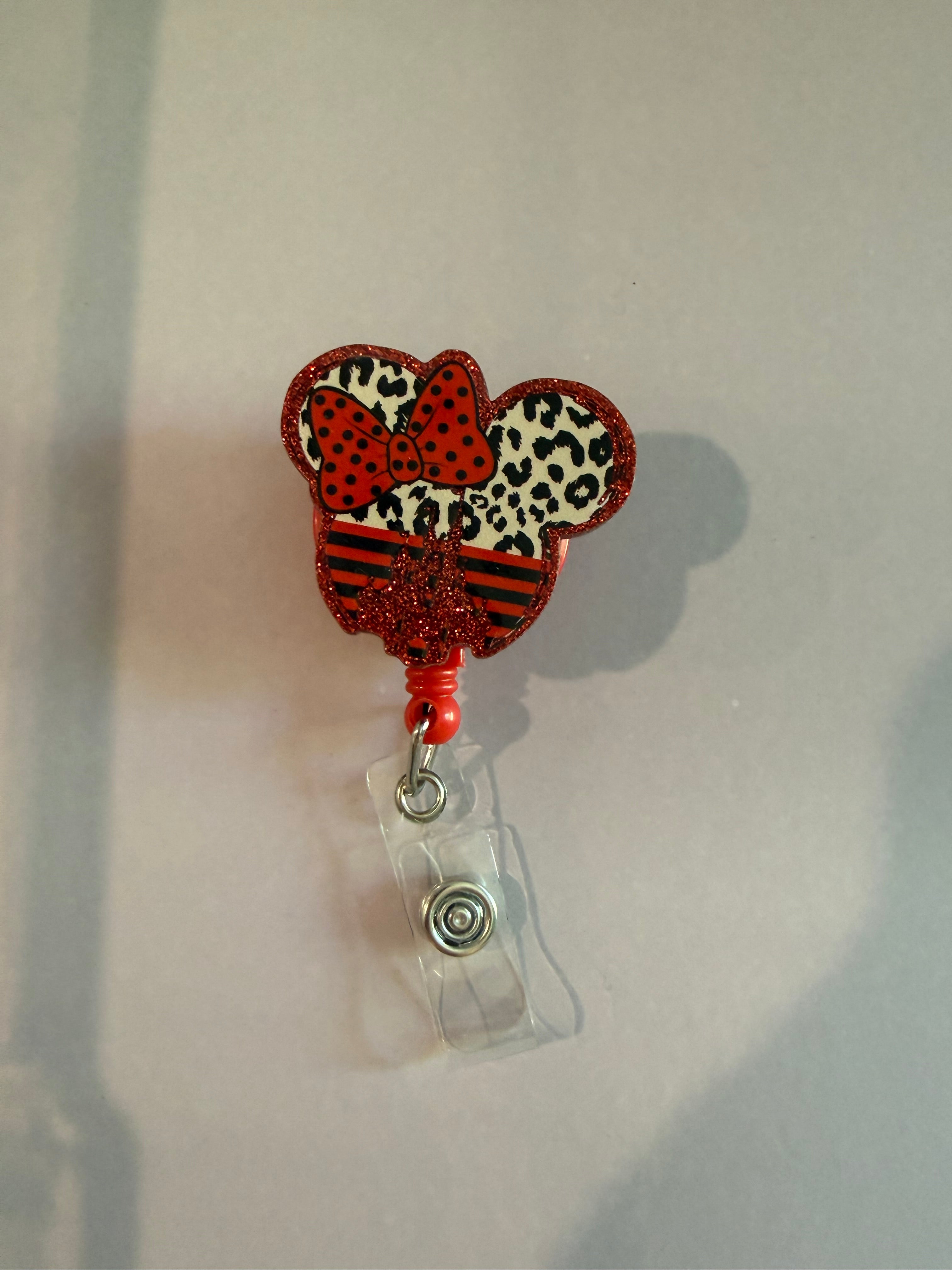 Interchangeable Non-Beaded Badge Reel “Leopard Minnie Mouse”￼